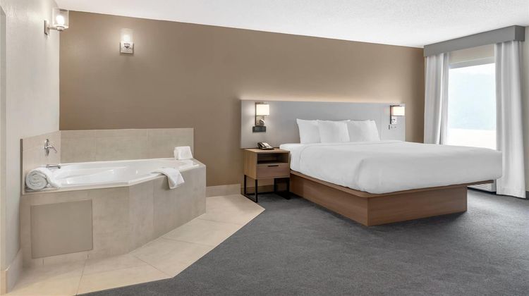 Comfort Inn Blairsville Suite