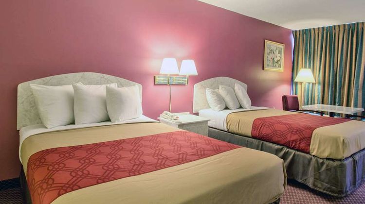 Econo Lodge Donalsonville Room