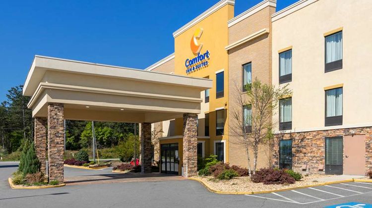 Comfort Inn & Suites Exterior