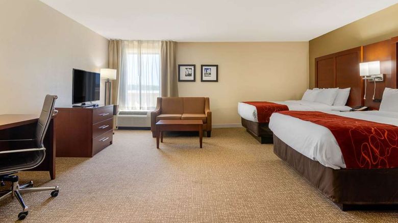 <b>Comfort Inn & Suites Suite</b>. Images powered by <a href="https://iceportal.shijigroup.com/" title="IcePortal" target="_blank">IcePortal</a>.