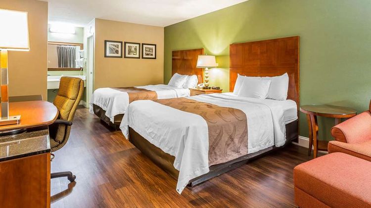 Quality Inn Warner Robbins Room