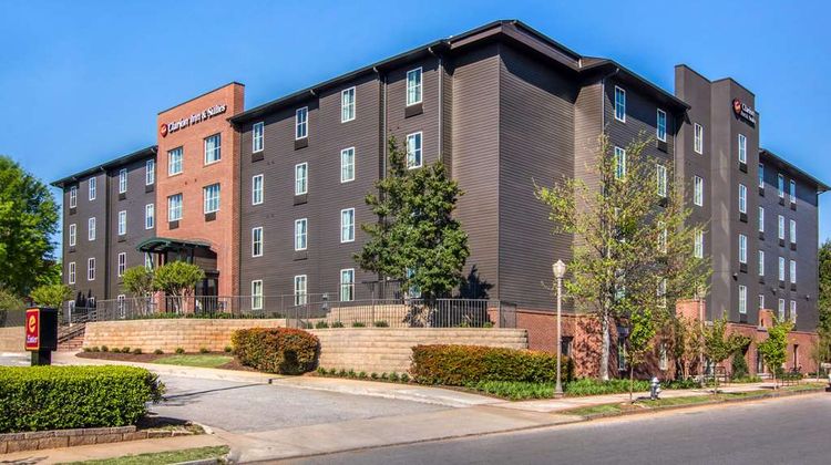 Clarion Inn & Suites Exterior