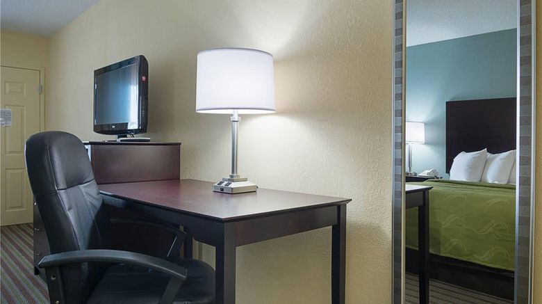 <b>Quality Inn Calhoun Room</b>. Images powered by <a href="https://iceportal.shijigroup.com/" title="IcePortal" target="_blank">IcePortal</a>.