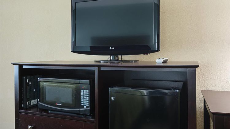 Quality Inn Calhoun Room