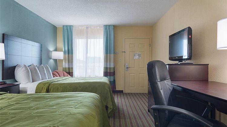 Quality Inn Calhoun Room