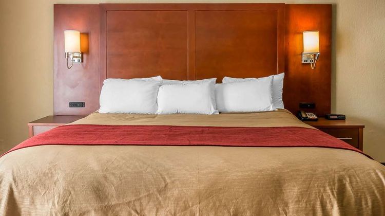 Comfort Inn Savannah Suite