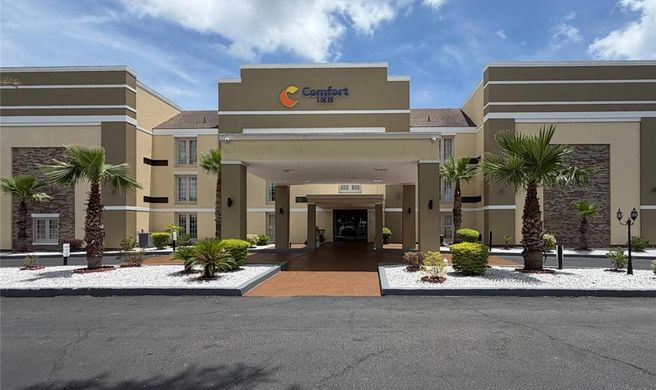 Comfort Inn Savannah Exterior