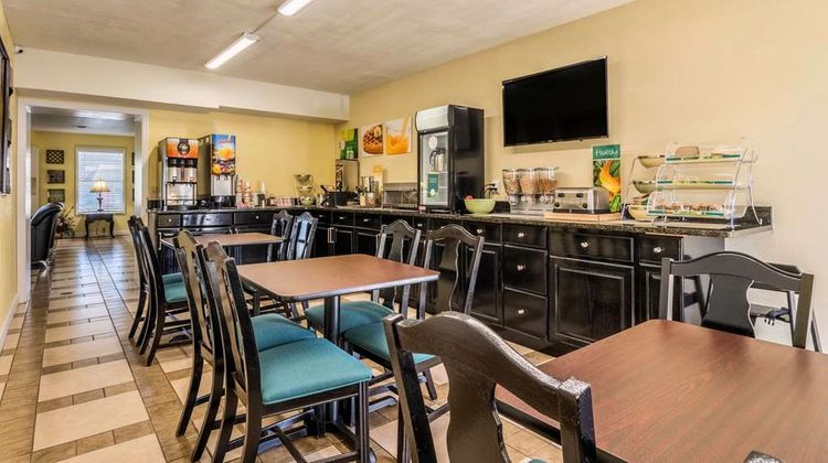 Quality Inn Washington Restaurant