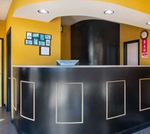 Econo Lodge Inn & Suites Fort Oglethorpe Lobby