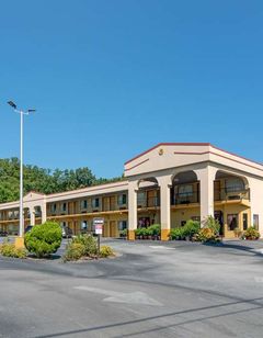 Econo Lodge Inn & Suites Fort Oglethorpe