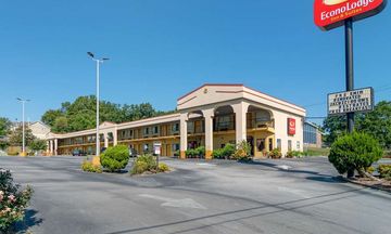 Econo Lodge Inn & Suites Fort Oglethorpe