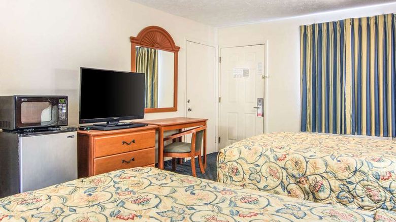 <b>Rodeway Inn LaGrange Room</b>. Images powered by <a href="https://iceportal.shijigroup.com/" title="IcePortal" target="_blank">IcePortal</a>.