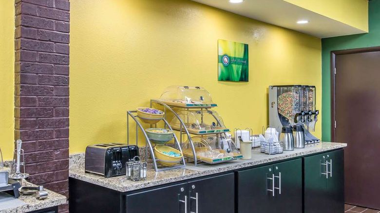 <b>Quality Inn Hinesville Fort Stewart Area Restaurant</b>. Images powered by <a href="https://iceportal.shijigroup.com/" title="IcePortal" target="_blank">IcePortal</a>.