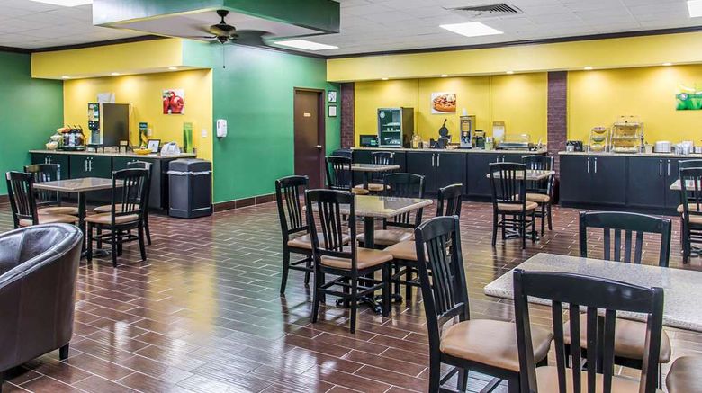 <b>Quality Inn Hinesville Fort Stewart Area Restaurant</b>. Images powered by <a href="https://iceportal.shijigroup.com/" title="IcePortal" target="_blank">IcePortal</a>.