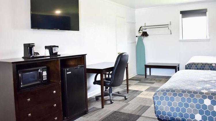 Rodeway Inn Swainsboro Room