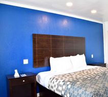 Rodeway Inn Swainsboro Room