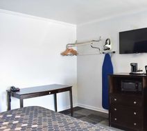 Rodeway Inn Swainsboro Room