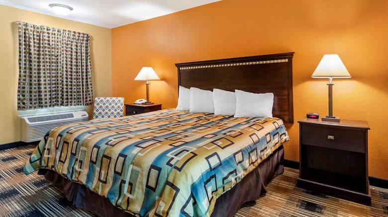 <b>Econo Lodge Cuthbert Suite</b>. Images powered by <a href="https://iceportal.shijigroup.com/" title="IcePortal" target="_blank">IcePortal</a>.
