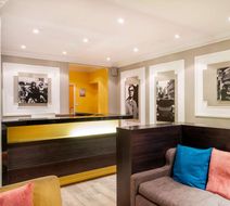 Comfort Inn Victoria Lobby