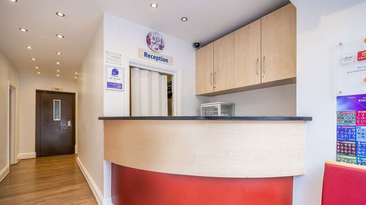 Comfort Inn Edgware Road Lobby
