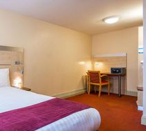 Comfort Inn Edgware Road Room