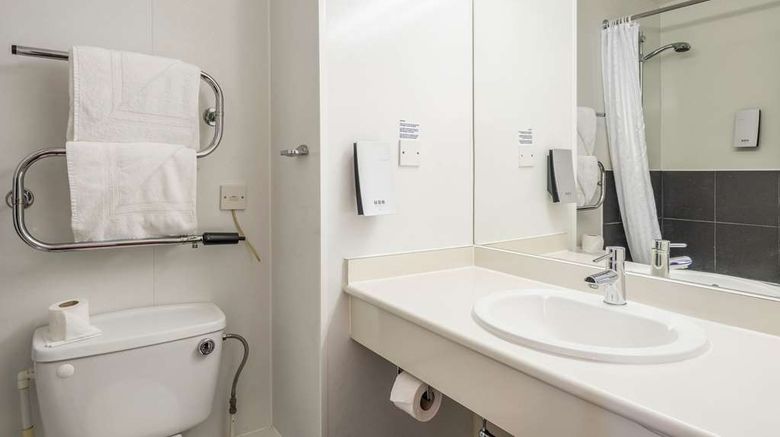 <b>Comfort Inn Hotel Arundel Room</b>. Images powered by <a href="https://iceportal.shijigroup.com/" title="IcePortal" target="_blank">IcePortal</a>.