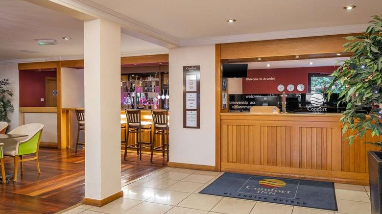 <b>Comfort Inn Hotel Arundel Lobby</b>. Images powered by <a href="https://iceportal.shijigroup.com/" title="IcePortal" target="_blank">IcePortal</a>.