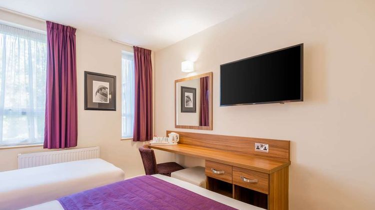 Quality Hotel Hampstead Room