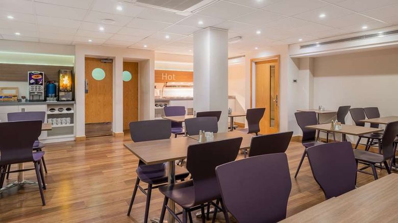 <b>Quality Hotel Hampstead Restaurant</b>. Images powered by <a href="https://iceportal.shijigroup.com/" title="IcePortal" target="_blank">IcePortal</a>.