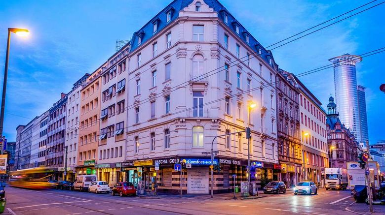 <b>Comfort Hotel Frankfurt City Centre Exterior</b>. Images powered by <a href="https://iceportal.shijigroup.com/" title="IcePortal" target="_blank">IcePortal</a>.