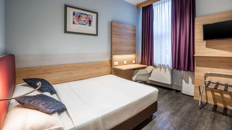Comfort Hotel Frankfurt City Centre Room
