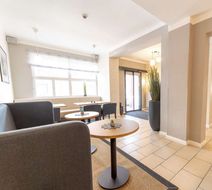 Comfort Hotel tom Kyle Lobby