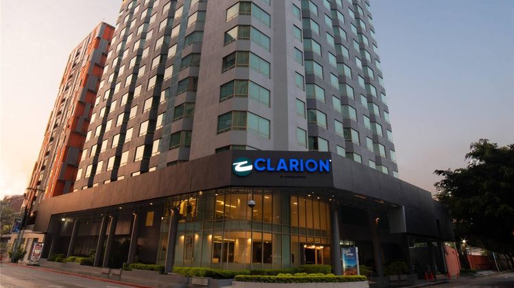 Clarion Suites Exterior