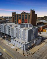Econo Lodge Inn & Suite Waterloo