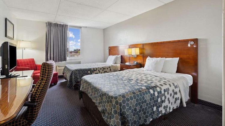 Econo Lodge Inn & Suite Waterloo Room