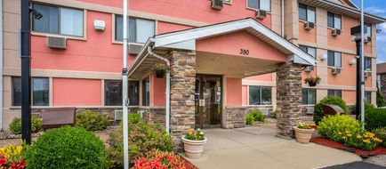 Quality Inn South Exterior