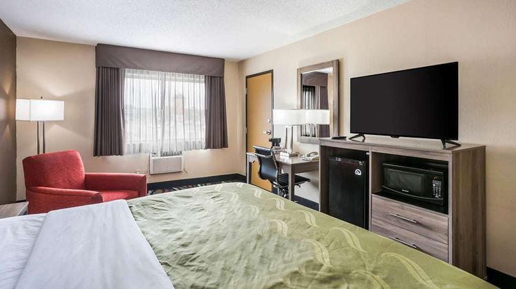 Quality Inn South Room