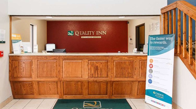 Quality Inn Lobby
