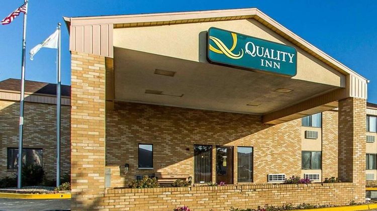 Quality Inn Exterior