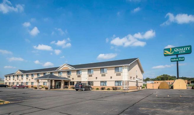 Quality Inn Coraville Exterior