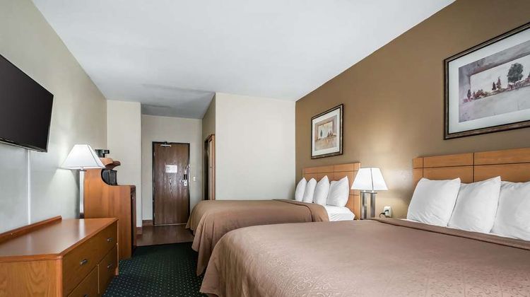 Quality Inn Coraville Room