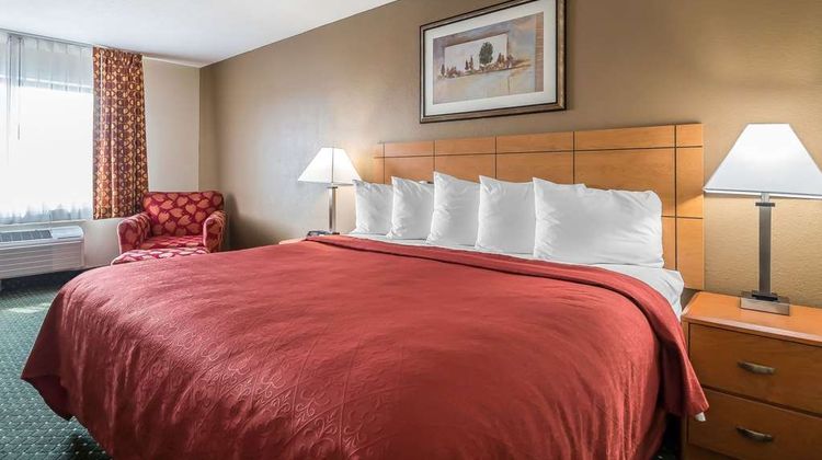 Quality Inn Coraville Room