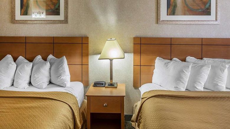 <b>Quality Inn at Collins Road Room</b>. Images powered by <a href="https://iceportal.shijigroup.com/" title="IcePortal" target="_blank">IcePortal</a>.
