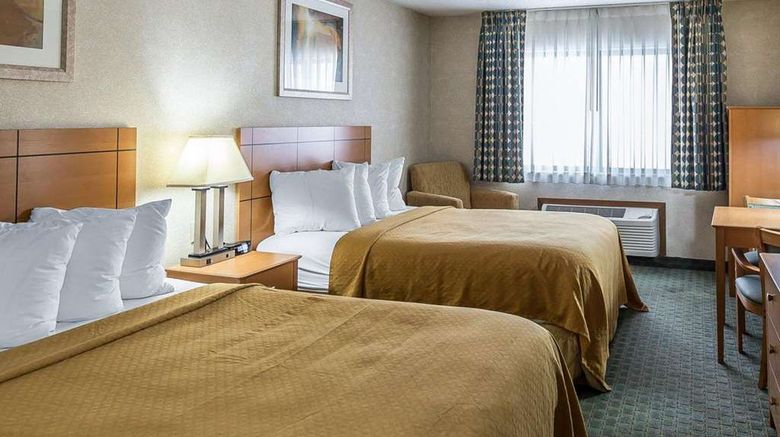 <b>Quality Inn at Collins Road Room</b>. Images powered by <a href="https://iceportal.shijigroup.com/" title="IcePortal" target="_blank">IcePortal</a>.