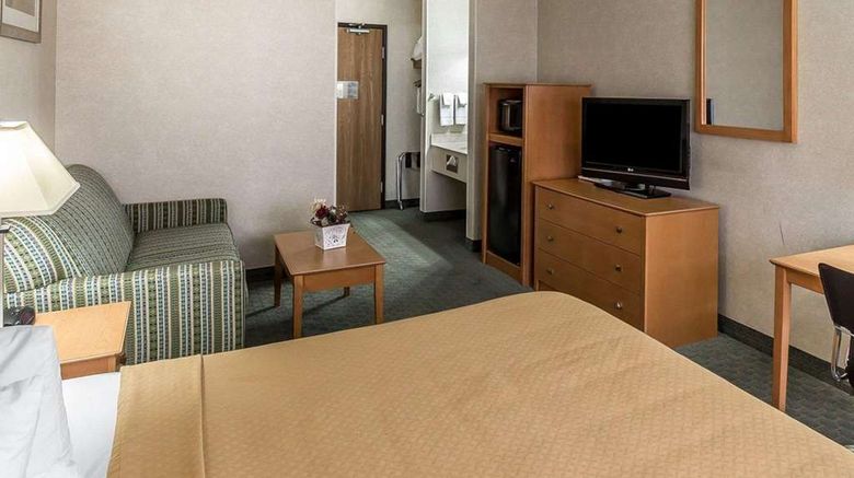 <b>Quality Inn at Collins Road Suite</b>. Images powered by <a href="https://iceportal.shijigroup.com/" title="IcePortal" target="_blank">IcePortal</a>.