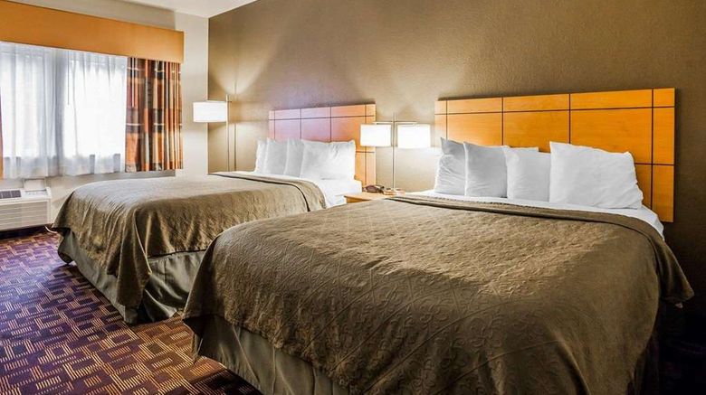 <b>Quality Inn & Suites Room</b>. Images powered by <a href="https://iceportal.shijigroup.com/" title="IcePortal" target="_blank">IcePortal</a>.