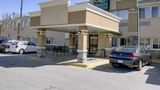Quality Inn & Suites Exterior