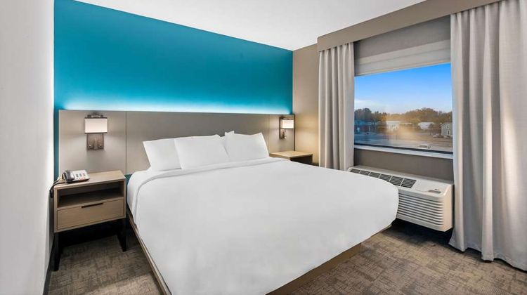 Comfort Inn & Suites Suite