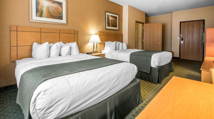 Quality Inn Dubuque Suite