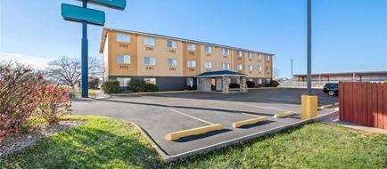 Quality Inn Dubuque Exterior